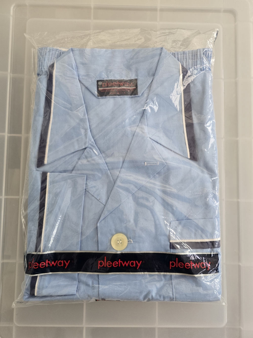 Vintage 70s Pleetway Men's Pajamas in Cotton/Poly Blend - Still In Packaging - M